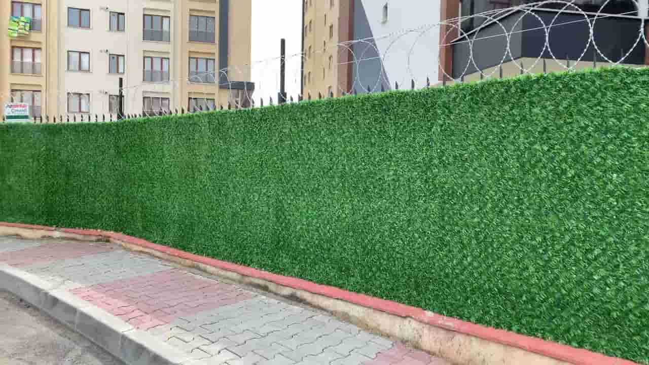 تصویر 4 از فنس چمنی مقاوم در برابر نور خورشید و شرایط جوی
